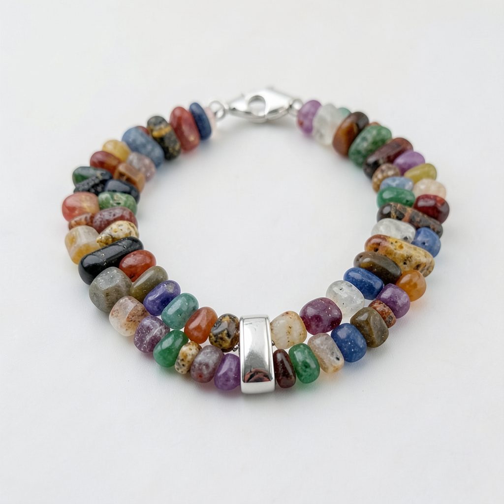 Collier ras-de-cou en pierres naturelles multicolores avec un fermoir argenté
